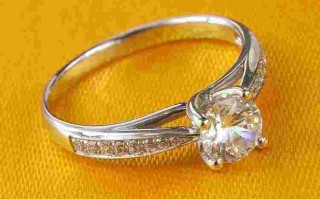 钻戒指价钱钻石戒指 价格