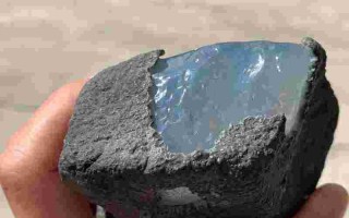 翡翠原石鉴别方法视频,翡翠原石鉴别方法