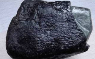 翡翠原石的雾是什么,翡翠原石的雾有什么作用