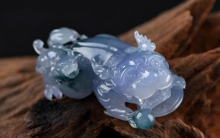 准备入手一对翡翠貔貅，翡翠貔貅怎么区分公母？