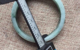 翡翠手镯测量单位多少买翡翠手镯如何测量手大小