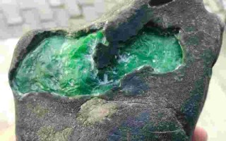 糯冰翡翠原石价格,糯冰翡翠值钱吗