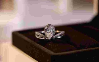 结婚钻戒买什么牌子好,结婚钻戒买什么牌子好一点