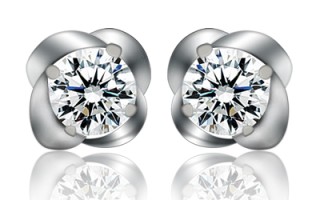 锆钻是什么,锆石和钻石的价格