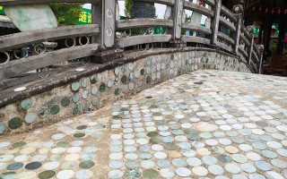 包含云南民族村的翡翠手镯的词条