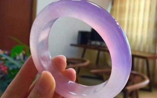 翡翠起胶好还是起荧好翡翠起胶与起荧知识