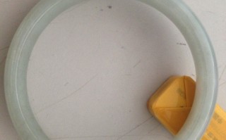 翡翠手镯折射度和密度重要吗如何测量翡翠手镯的折射率