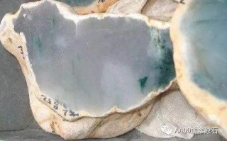 翡翠原石雾层判断,翡翠原石的雾层表现