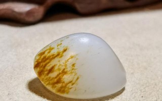 包含红皮翡翠原石的词条