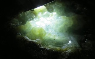 翡翠原石1公斤多少钱的简单介绍