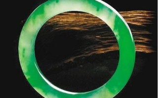 A货翡翠手镯怎么鉴定翡翠手镯是天然的