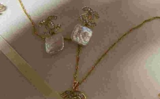 一套首饰大概多少钱人民币一套首饰大概多少钱