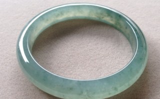 1万左右冰种飘花手镯豆糯种翡翠手镯飘花