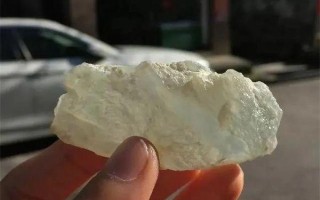 冰种翡翠吊坠一般价格,白色冰种翡翠值钱吗