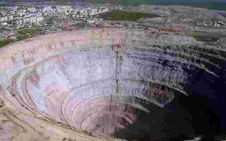 主角在美国挖到钻石小说,主角在美国挖到钻石小说名字