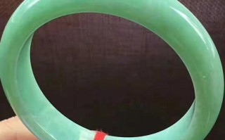 关于翡翠手镯上身效果图的信息