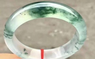 翡翠手镯越带越长越漂亮吗青海料会越戴越润吗