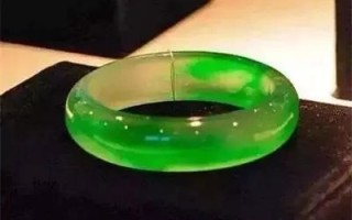 价值9000万元的极品翡翠手镯,翡翠手镯极品价格