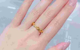 女黄金戒指图片和价格,女性黄金戒指的戴法和意义