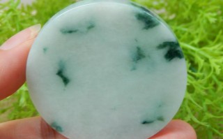 糯种翡翠市场价格,糯种翡翠原石批发价钱