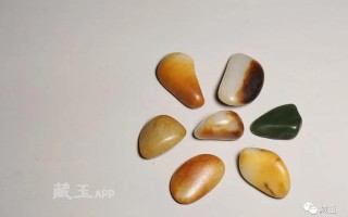 翡翠原石极品籽料图片翡翠石头图片大全集