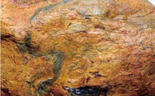 关于翡翠原石种蟒最好的表现是什么的信息