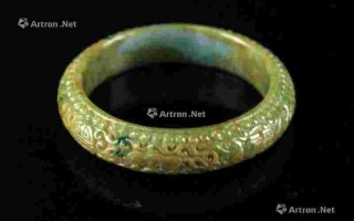 翡翠手工雕刻价格多少,手工翡翠手镯雕刻