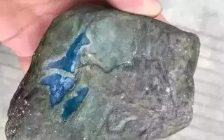 白色不透明翡翠图片乳白色翡翠原石