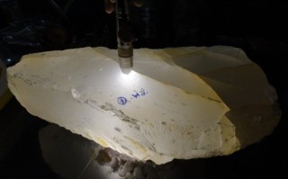 莫西沙水沫玉翡翠原石莫西沙的皮壳打灯无表现