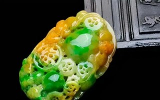 巴西冰种翡翠镯子一般价格的简单介绍