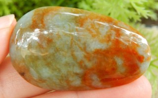 世界顶级翡翠图片欣赏奇形翡翠原石图片