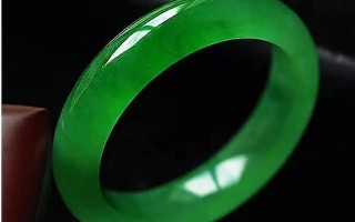 翡翠手镯戴多久可以盘什么人不能戴翡翠手镯