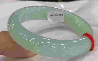 云南旅游买的翡翠手镯能退吗云南买的翡翠手镯能退吗