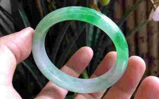 高档翡翠手镯怎么出手的简单介绍