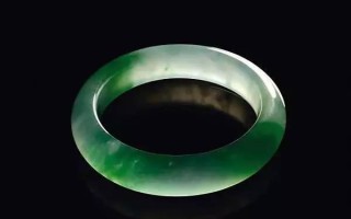 冰糯种手镯在什么价位,老坑冰糯种翡翠手镯中黄翡