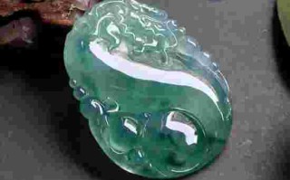 怎样分辨翡翠和玉的区别翡翠和玉的区别