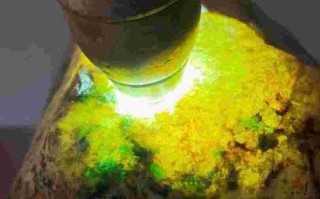 翡翠原石分多少种颜色,翡翠原石分多少种