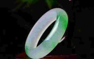 翡翠密度检测真假涉及物理知识,假翡翠的密度能造成真翡翠的密度一样吗