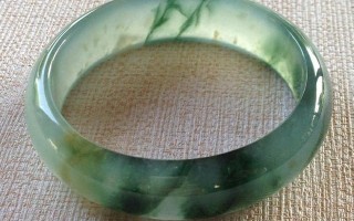 翡翠手镯什么颜色好翡翠手镯排名