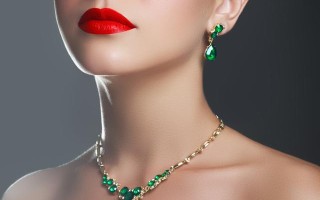 翡翠原石格言,翡翠原石的价位