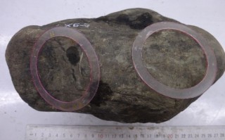 咸鱼拍卖的翡翠原石怎么样,阿里拍卖的翡翠原石品质如何