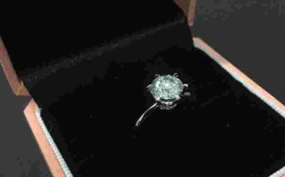 钻石小鸟一克拉钻戒价格的简单介绍