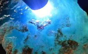 赌石翡翠原石切割视频赌石翡翠原石