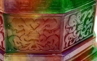 三彩翡翠手镯贵吗,多彩翡翠价格