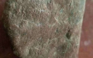 褐红色翡翠值钱吗褐色皮翡翠原石