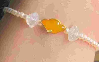 翡翠手镯有元宝图片翡翠元宝的寓意是什么