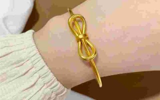 10克左右的金手镯图片,10克左右的金手镯图片及价格