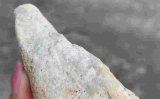 翡翠原石什么样的好看翡翠原石什么样的好