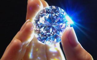 世界上第一颗钻石发现于哪个国家世界上第一颗钻石的由来