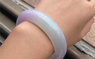 翡翠手镯裂纹能养好吗翡翠手镯的裂